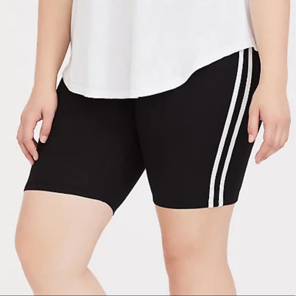 Black Side Stripe Bike Short